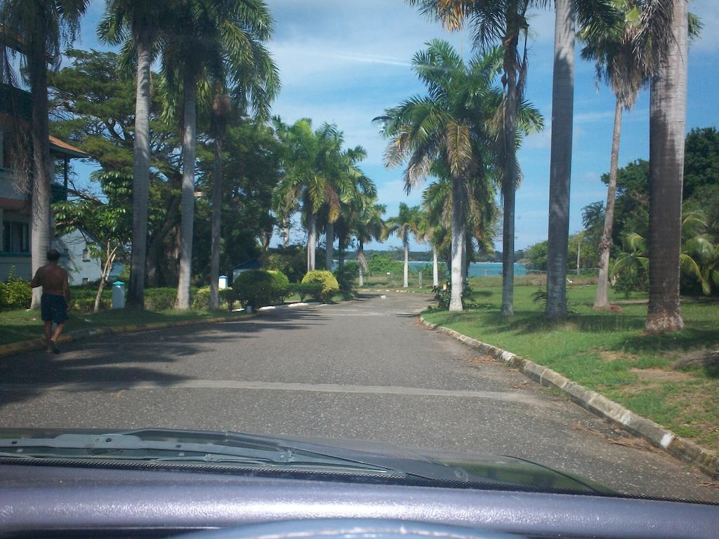 Point Village, Negril, Jamaica Buitenkant foto